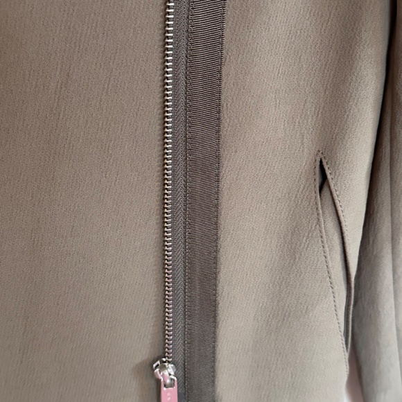 Aritzia Babaton cormac Trench - Picture 5 of 5